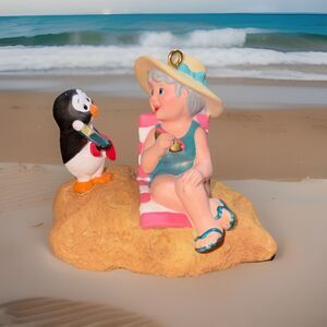 Vtg Hallmark Keepsake Christmas Ornament Mrs. Claus & Penquin Holiday 2000